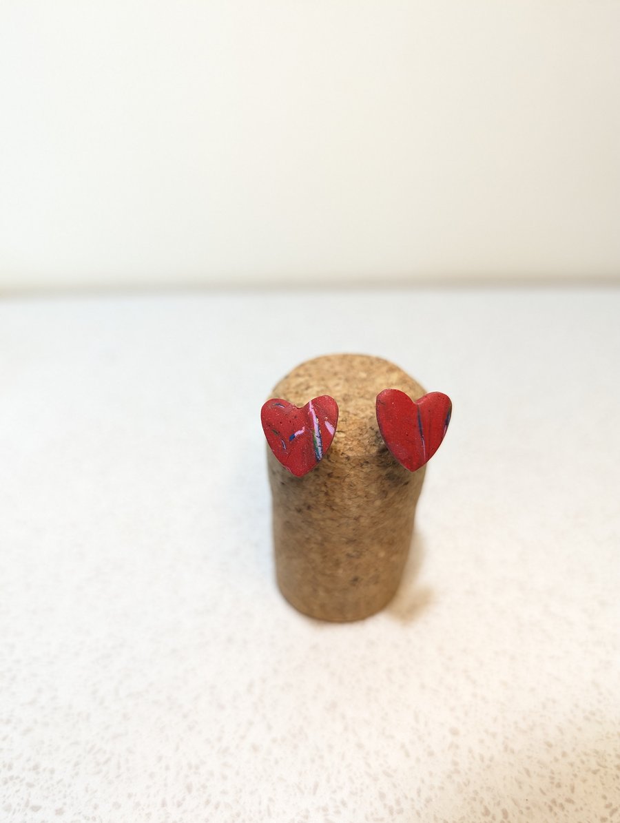 Red heart scrap stud earrings 