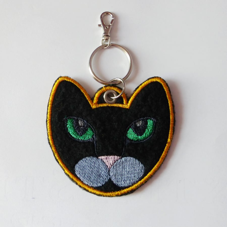 CLEARANCE: Cat keyring. Small