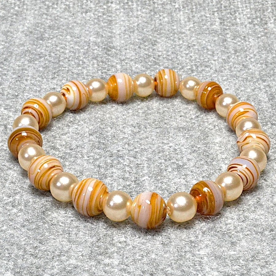 Cappuccino Swirl Glass Bead and Glass Pearls Elastic Bracelet