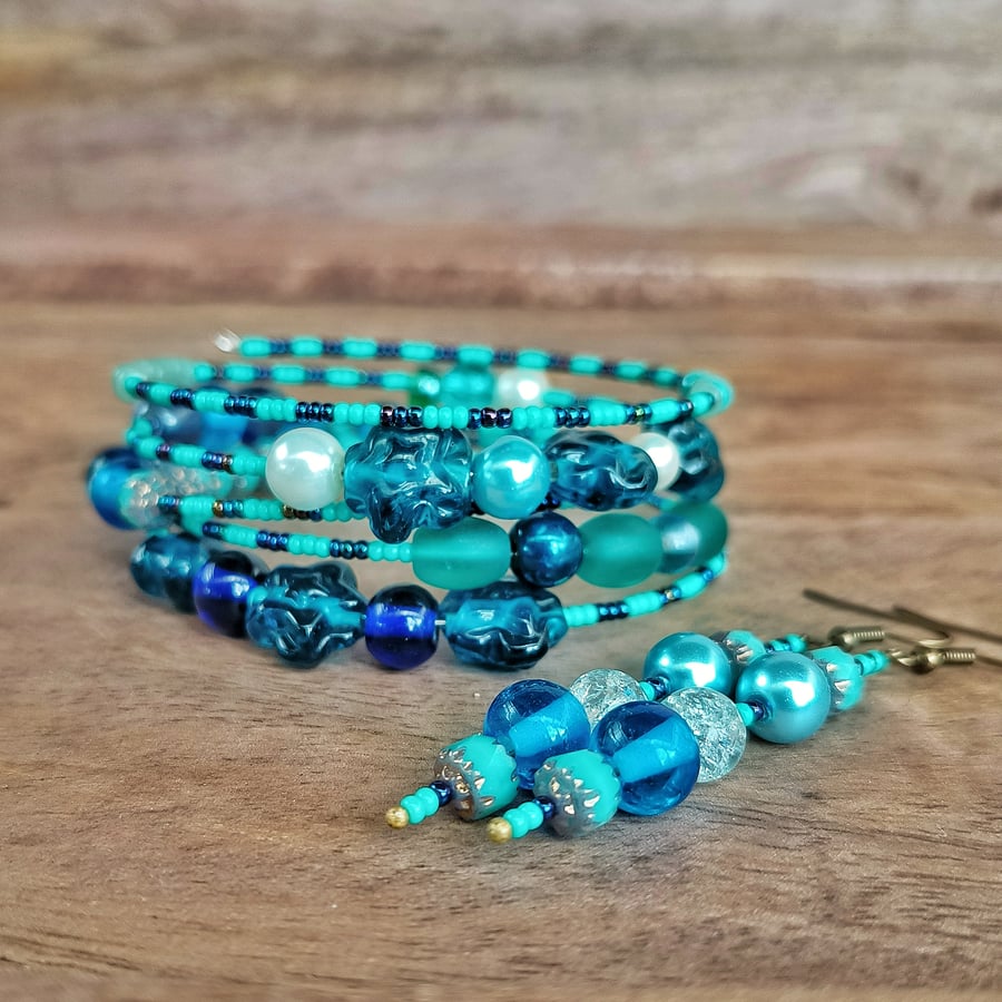 Wire wrap bead bracelet on sale