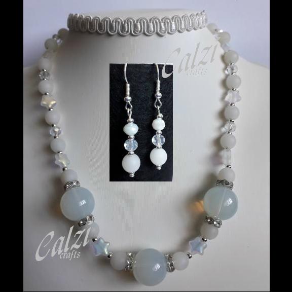 Iridescent Stars Beaded Necklace & Earrings Set