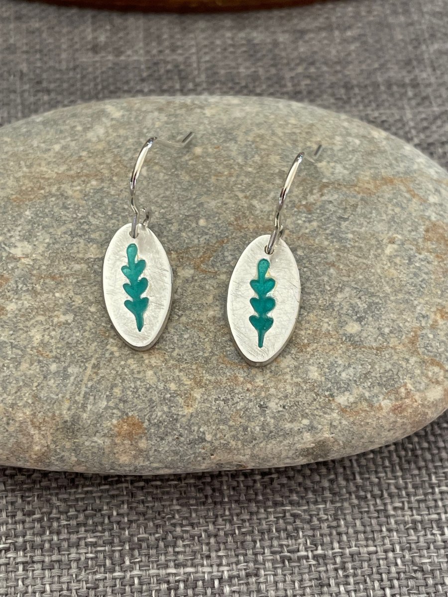 Green leaf drop earrings