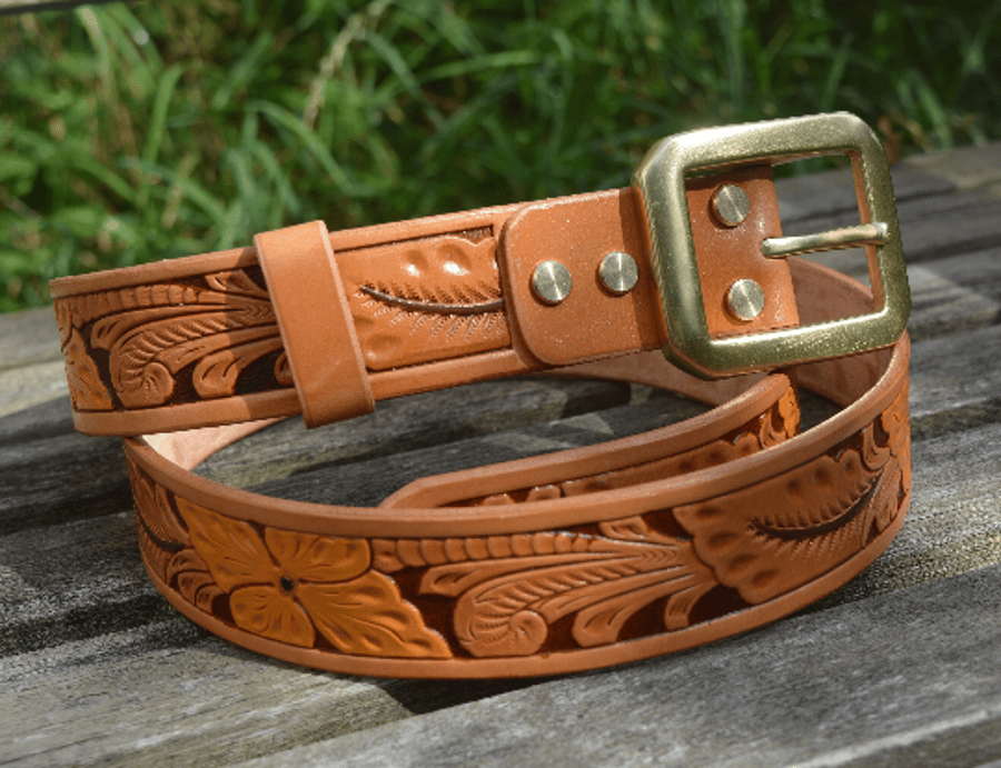  Handpainted solid leather western-style belt, one and a half inch wide Active