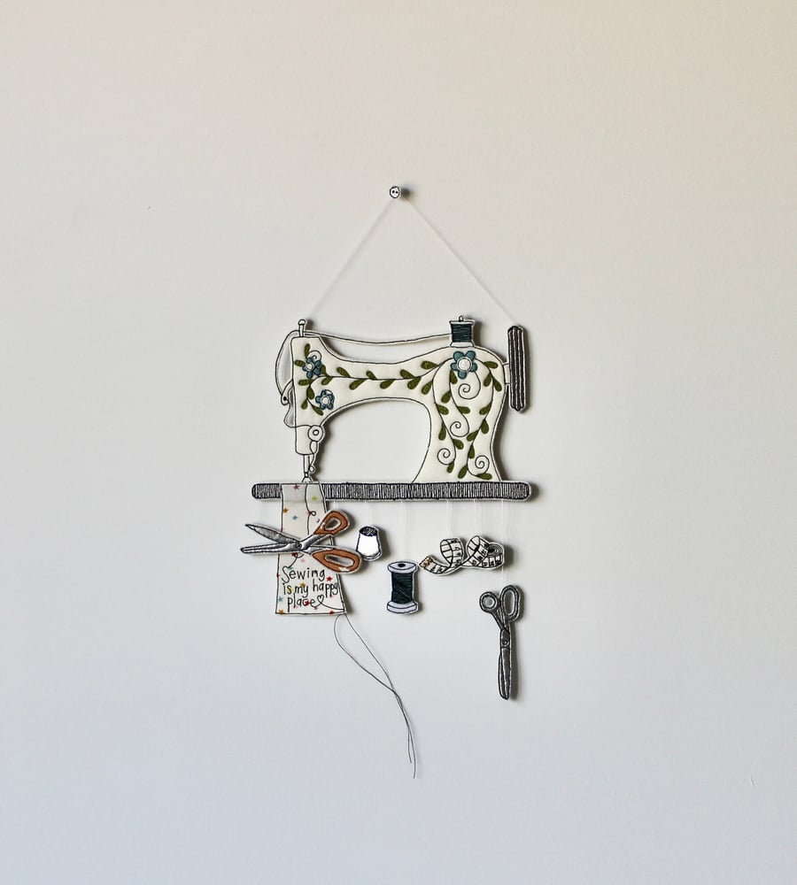 'Sewing is my Happy Place', Large Sewing Machine - Hanging Decoration