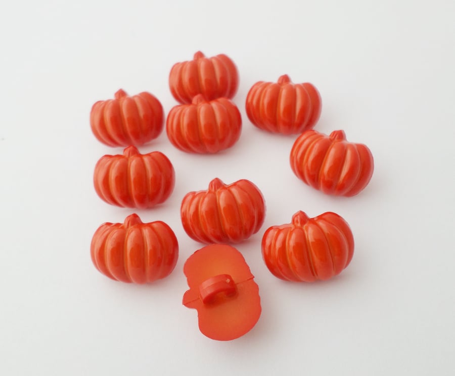 10 Orange pumpkin Halloween buttons 18mm size 28