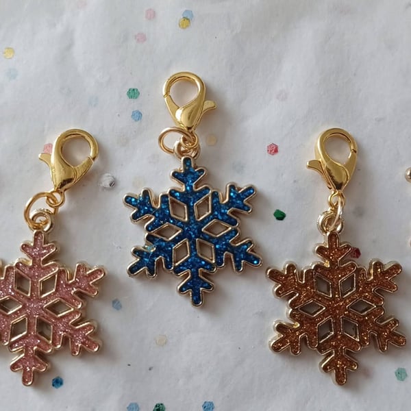 Set of 5 Snowflake Zipper Charms
