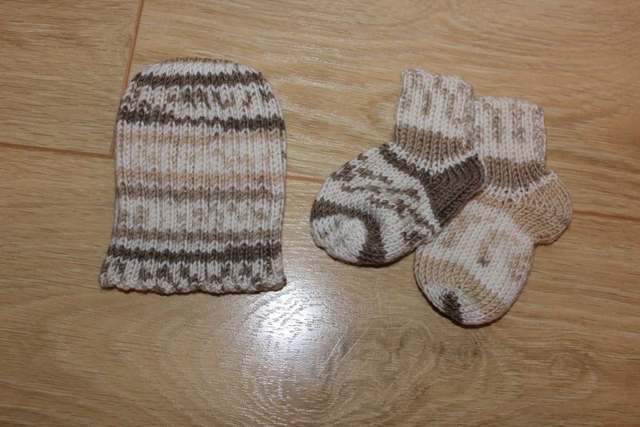 Baby Beanie Hat and Socks 3 - 6 months