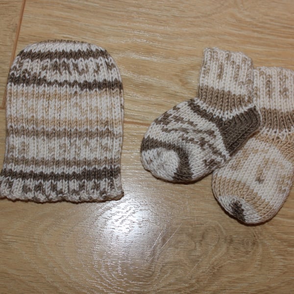 Baby Beanie Hat and Socks 3 - 6 months