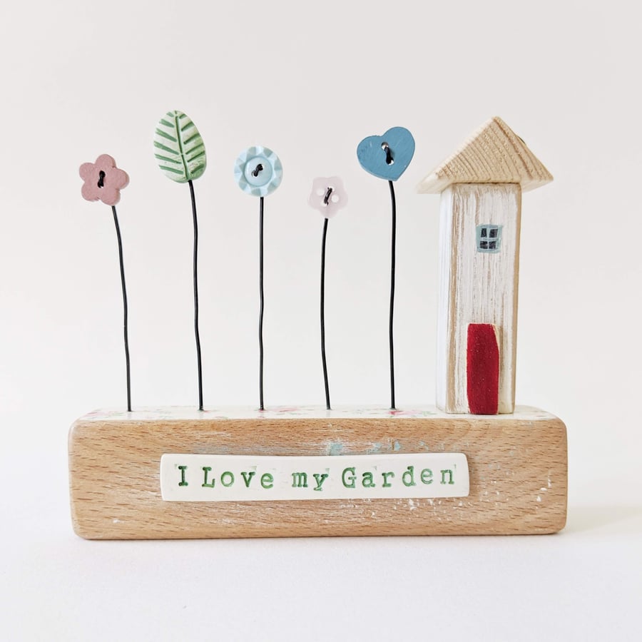 Little Wooden House with Button Flower Garden 'I love my garden'