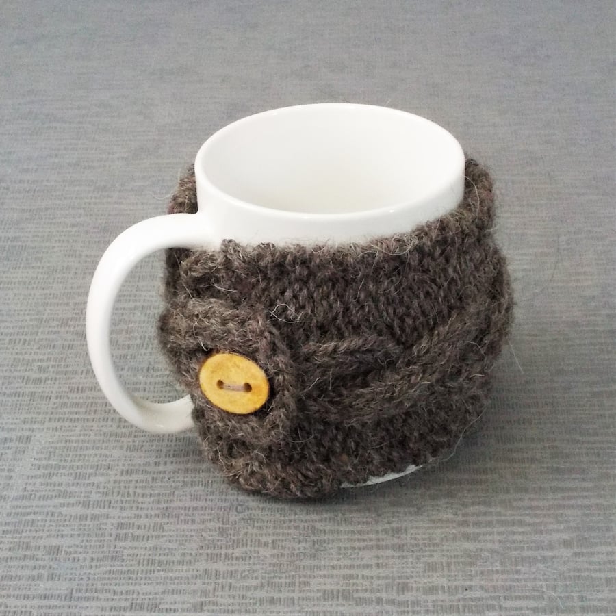 Mug cosy natural brown Jacobs wool with wooden button. Gift for tea lover