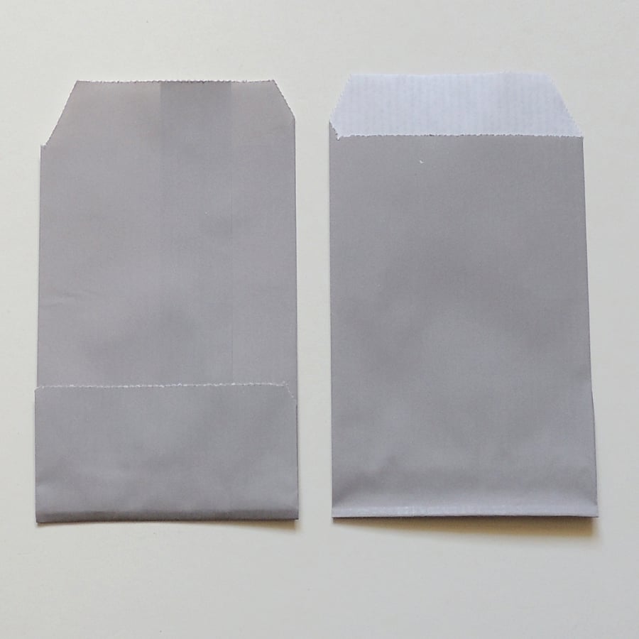 Pale Grey Kraft Paper Bag, Pack of 20 Bags, 10.5cm x 7cm