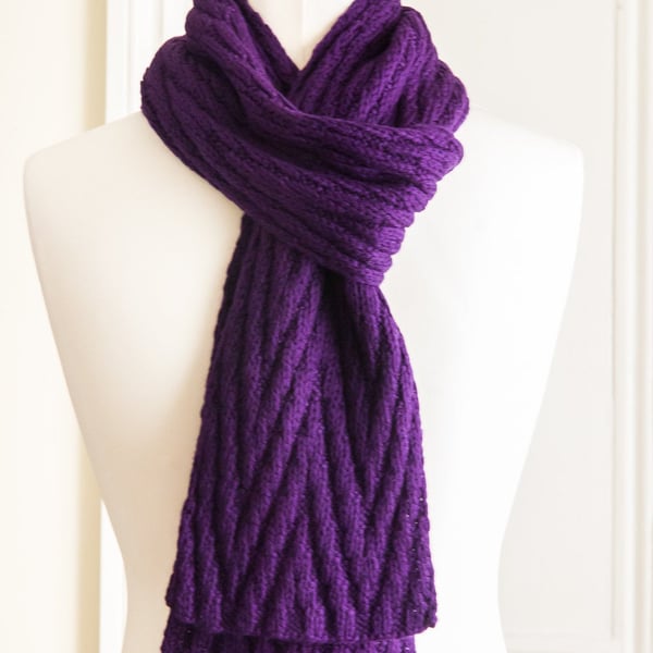 This scarf would be great for a guy or a girl - warm, reversible, hand knit