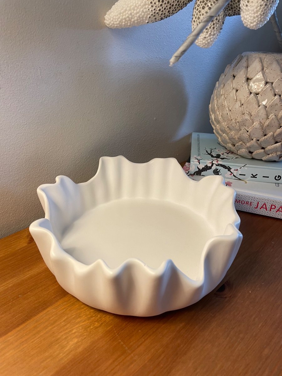Handmade irregular ragged edge bowl 20cm