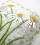HAND EMBROIDERED GREETINGS CARD DAISIES - Image 2