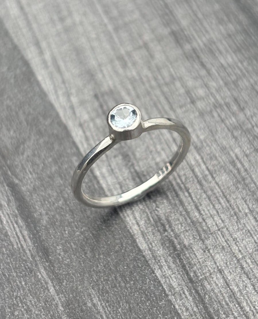 Aquamarine Silver ring, birthstone ring, sterling silver hammered stone ring, 