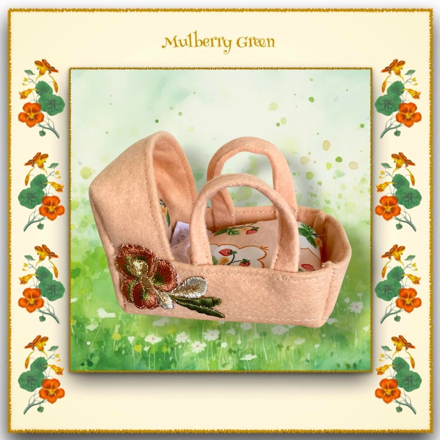 A Pretty Peach Felt Cradle for the baby Pip Squeaks and Cotton Tails