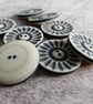 1" 25mm 40L Polyester Buttons Italian TUNISI material - Image 4