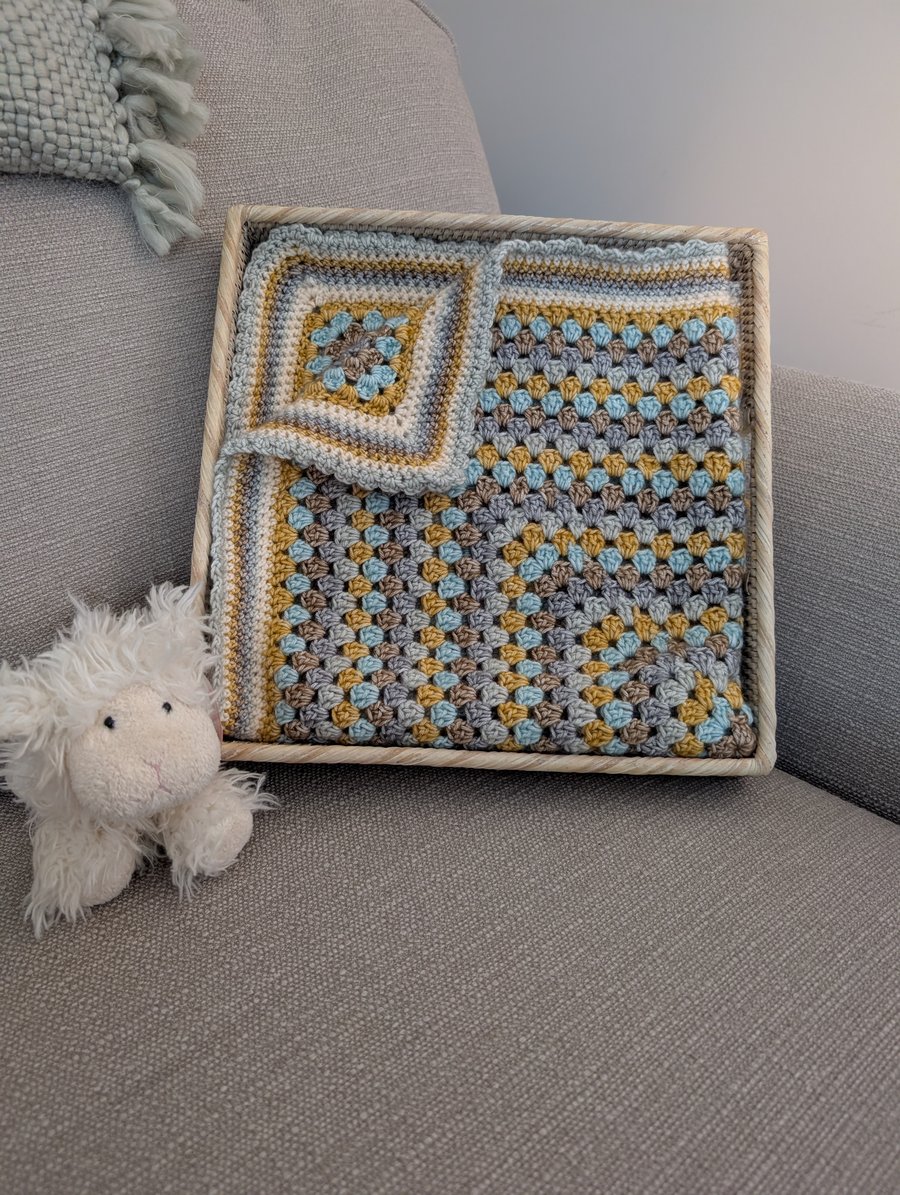 Stunning Crocheted Baby Blanket in Beautiful Colours, Boy and Girl