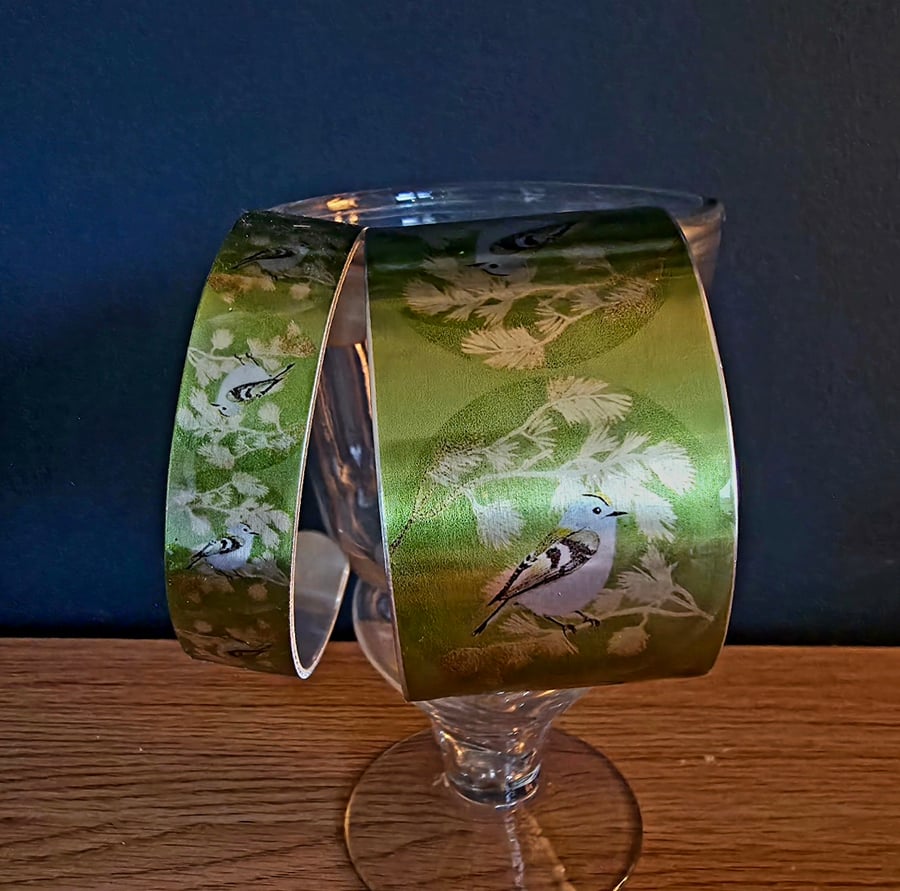 Goldcrest in Pine Wide Aluminium Cuff