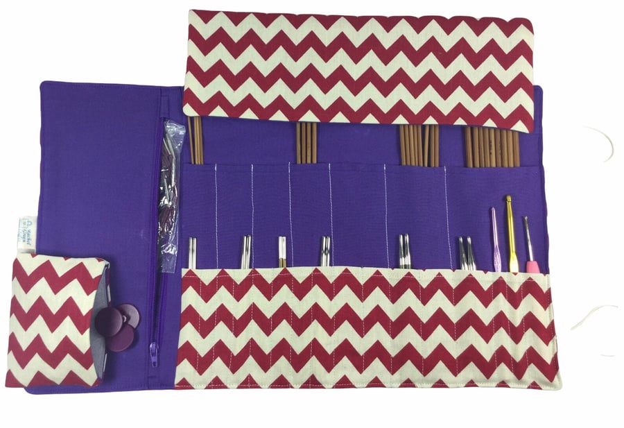Red interchangeable and double pointed knitting needle case, chevron print knitt