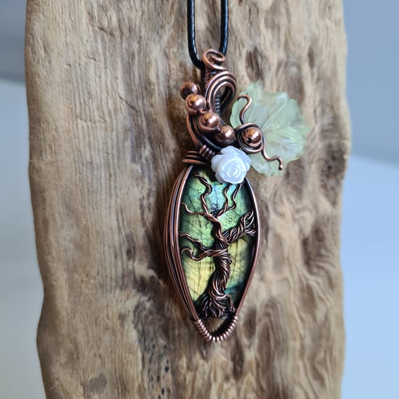 Natural Green Labradorite & Copper Tree of Life Pendant Gift Crystal Jewellery