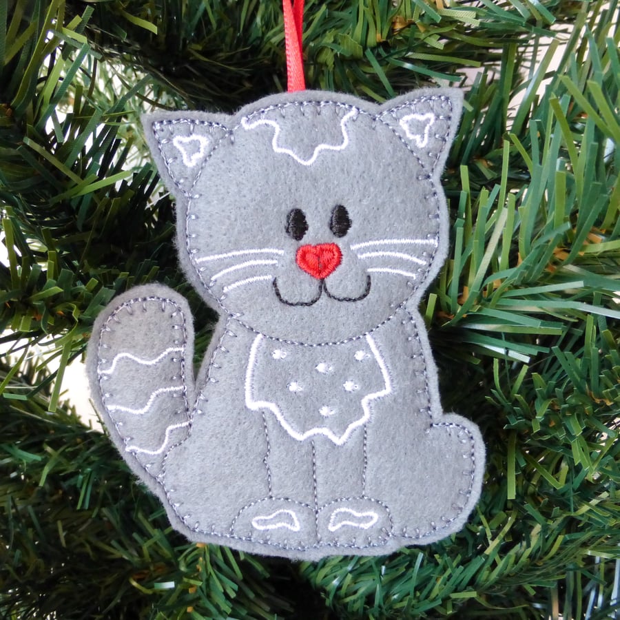 Grey Cat hanging decoration, felt.