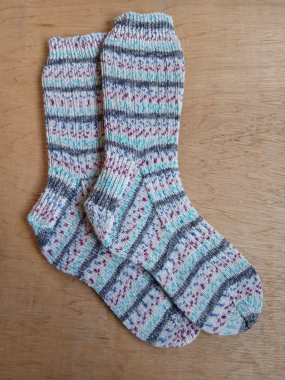 Socks, hand knitted, LARGE, adult size 9-11