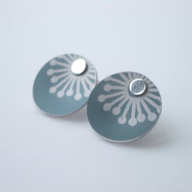 Grey starburst earrings studs