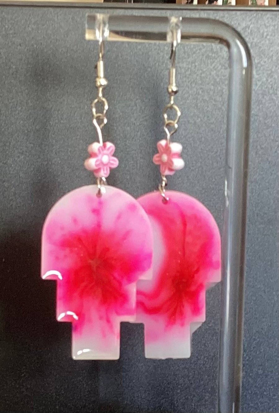 Pink resin earrings 