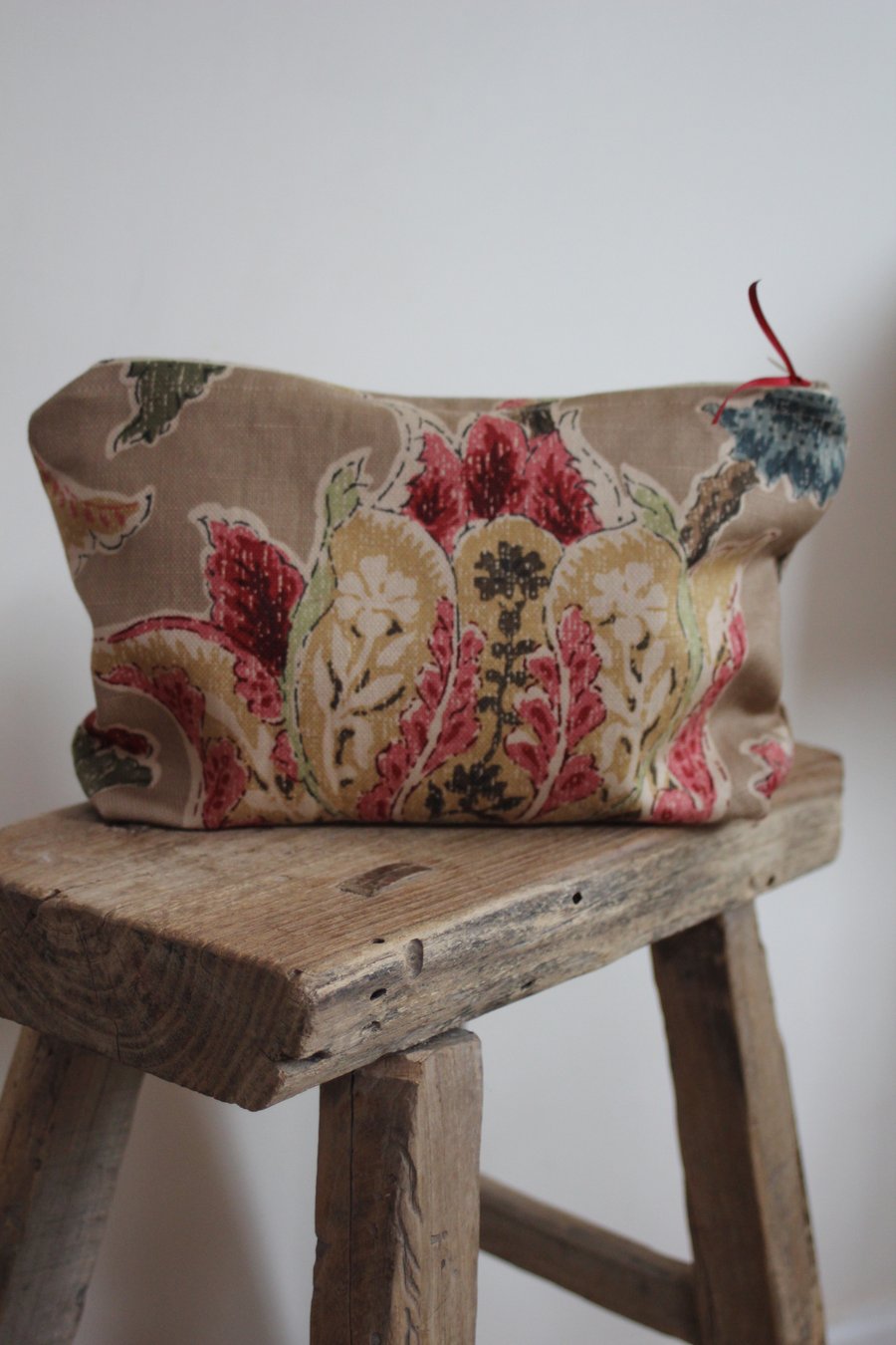 Brown floral linen zip up pouch - postage inc