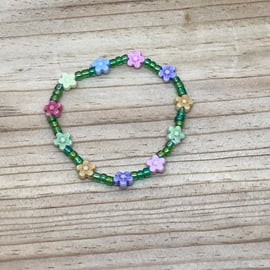 Flower Bracelet. (119)