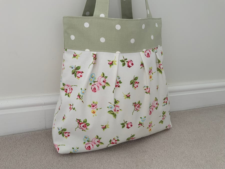 Tote Bag, Pleated Tote Bag, Hand Bag, Day Bag, Floral, Magnetic snap fastening