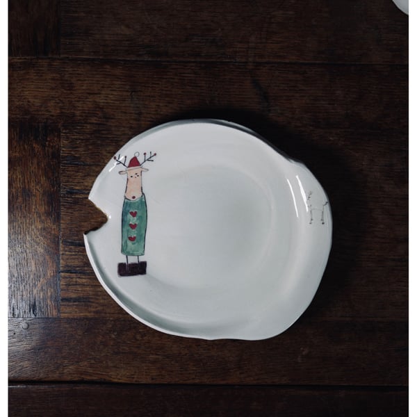 The metal reindeer-Medium Plate - Christmas Series