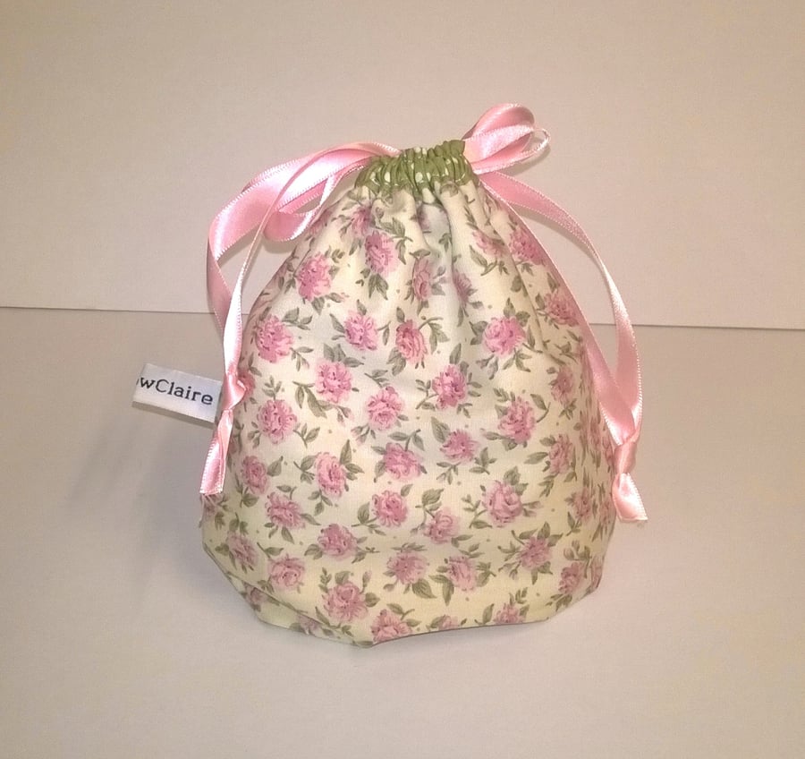 Drawstring make up bag, Cream with pink flowers, cotton, green spotty lining