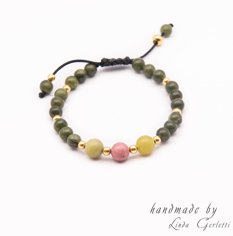 BRACELET - Anahata chakra is represented by the green and pink colours.