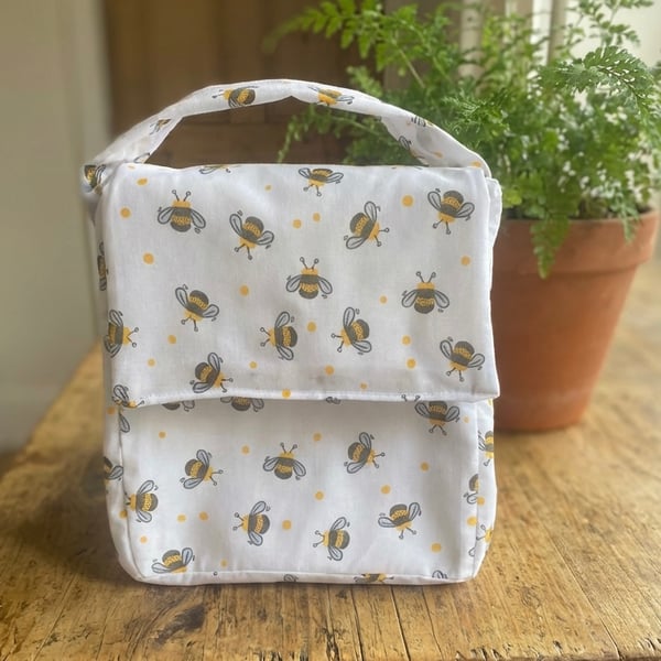 Busy Bee Handmade Insulated Lunch bag 