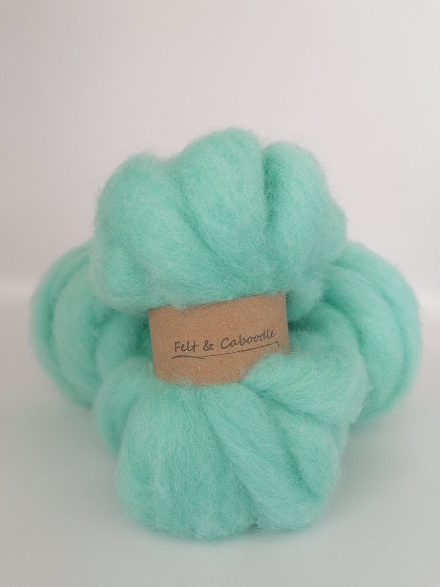 Peppermint Carded Corriedale wool fibre