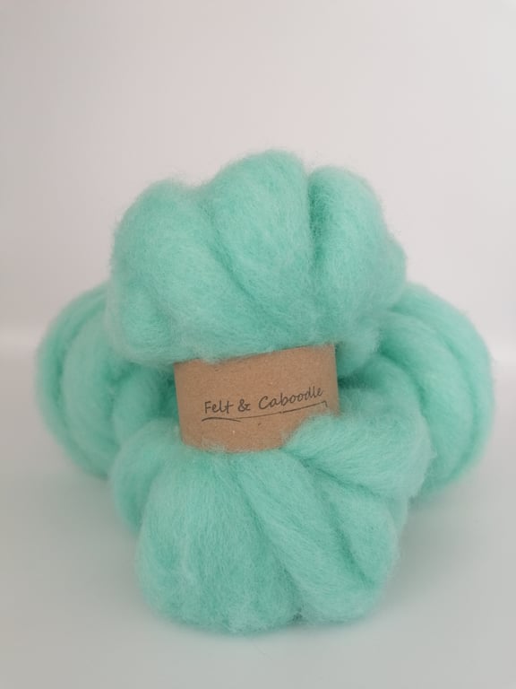 Peppermint Carded Corriedale wool fibre
