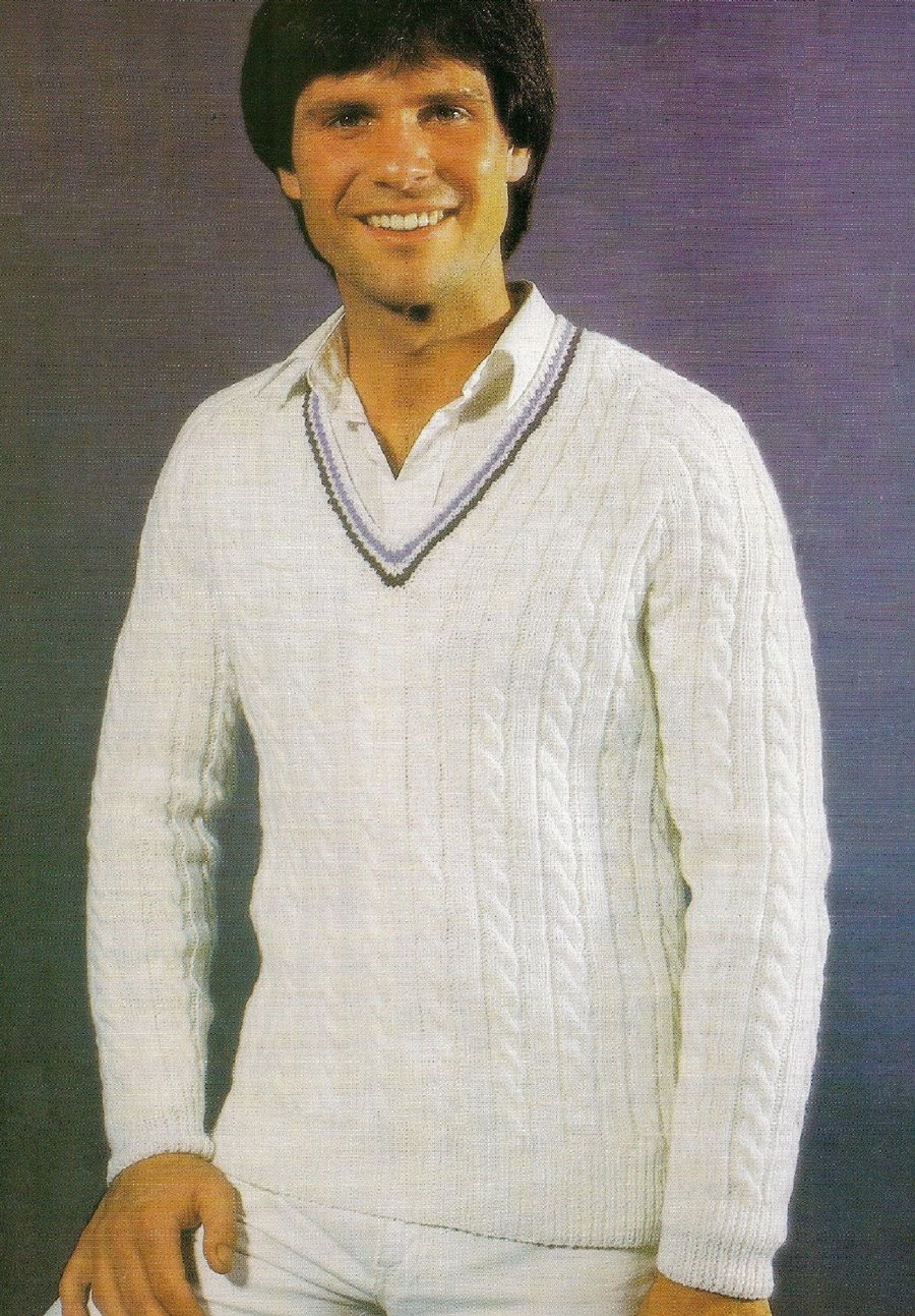 VINTAGE KNITTING PATTERN Mans Cabled Sports Sweater