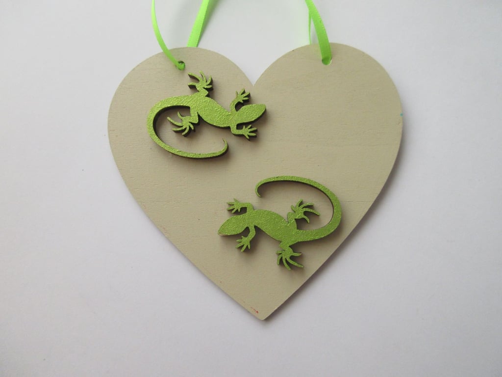Reptile Lizard Newt Hanging Heart Decoration