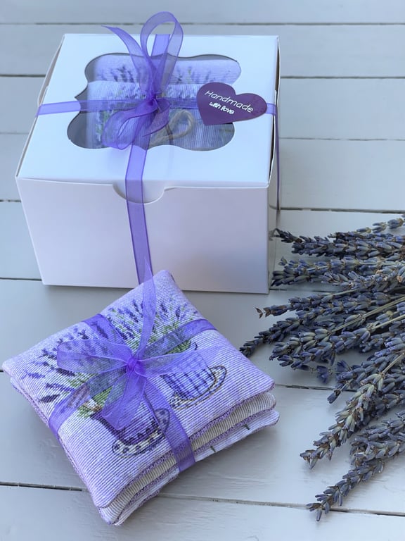 Set of 3 Dried English Lavender Sachets Scented Herbal Sleep Pillows Bag Gift 
