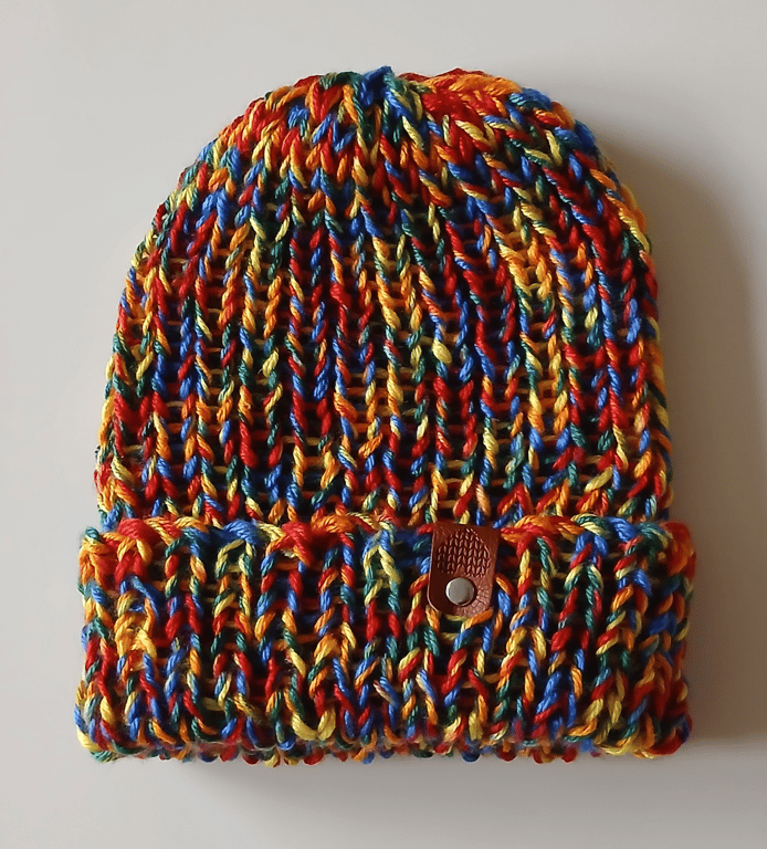 HAND KNIT Ladies Rainbow Ombre Beanie Hat