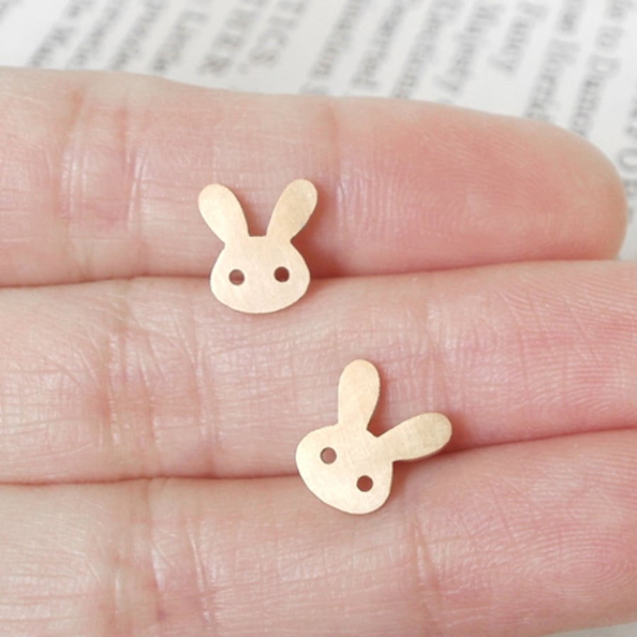 bunny rabbit earring studs with straight ears in 9ct yellow gold