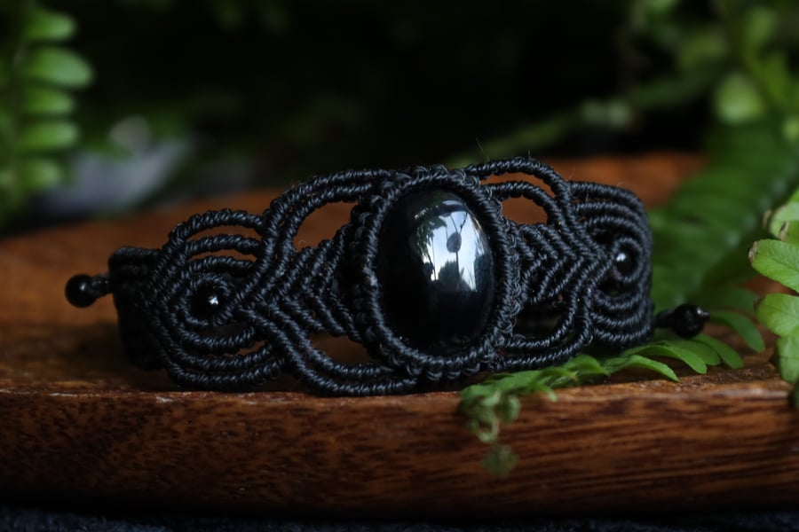 Macrame Bracelet with Onyx