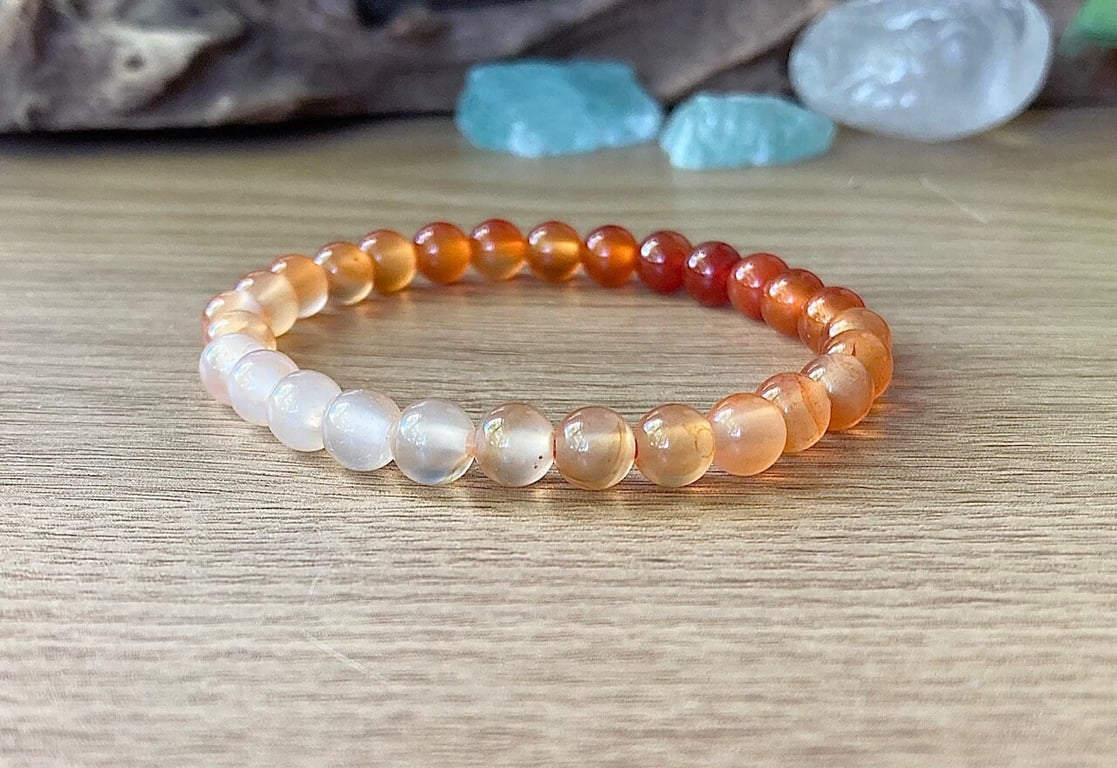 Gradient Carnelian Gemstone Bracelet, 