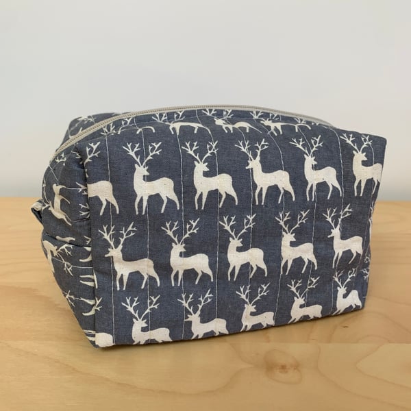 Reindeer Quilted Fabric Box Shape Makeup Bag