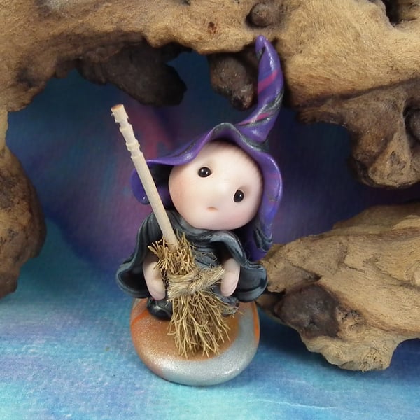 Tiny Witch Gnome 'Hagerty' with broomstick OOAK Sculpt by Ann Galvin Hallowe'en