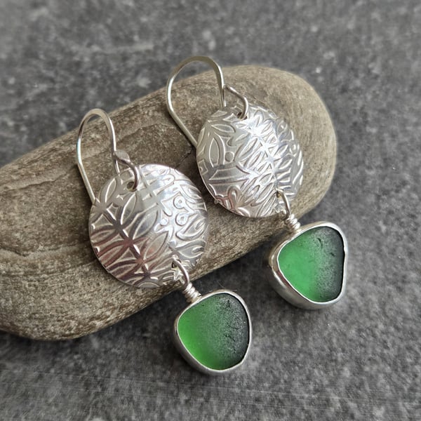Emerald green seaglass earrings, Silver discs with botanical texture