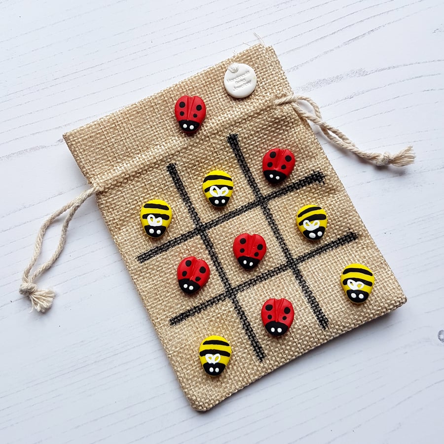 Retro themed tic tac toe Ladybirds and Bees