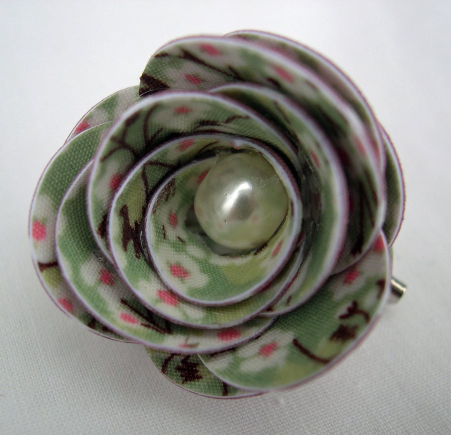 Hardened Fabric Ditsy Floral Rose Brooch